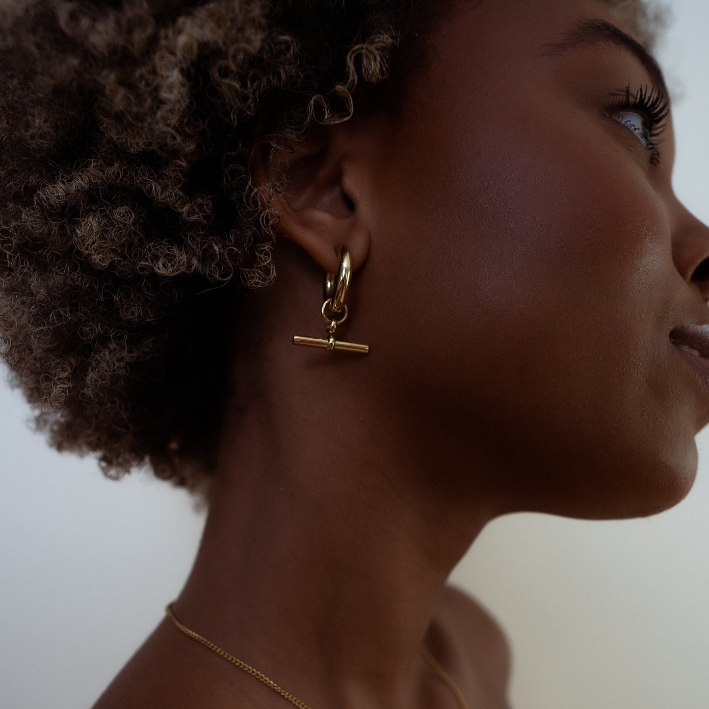 Amira Hoops