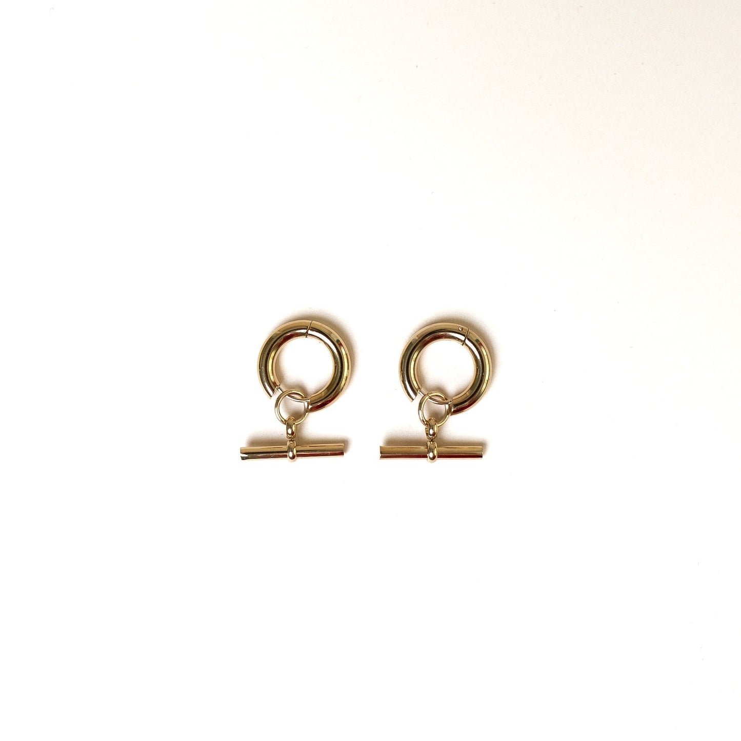 Amira Hoops