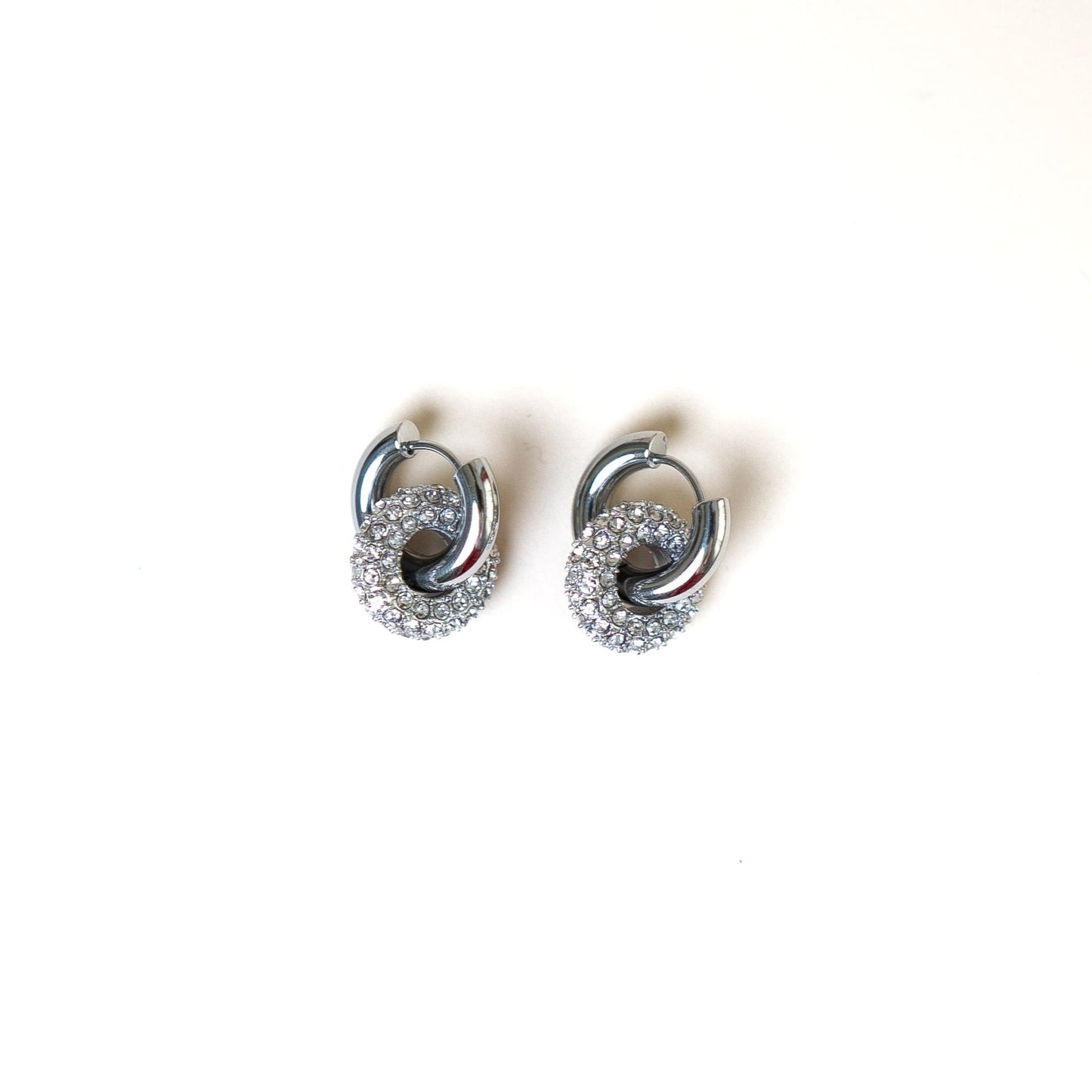 Sahar Hoops
